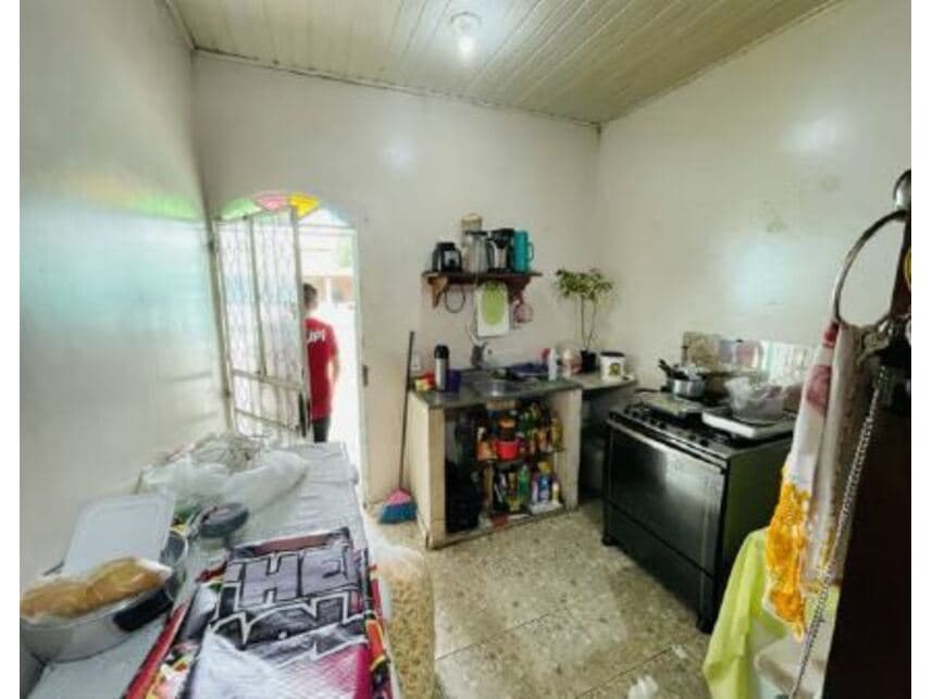 Foto 6 de 13: Casa em leilão em Manaus - AM — Casa à venda em leilão