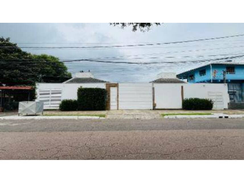 Foto 1 de 17: Casa em leilão em Canoas - RS — Casa à venda em leilão