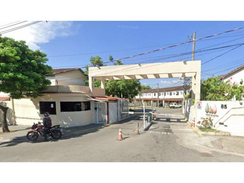Foto 1 de 6: Casa em leilão em Rio De Janeiro - RJ — Casa à venda em leilão