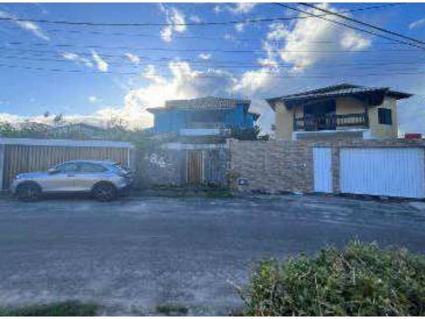 Casa em leilão em Salvador - BA — Casa à venda em leilão