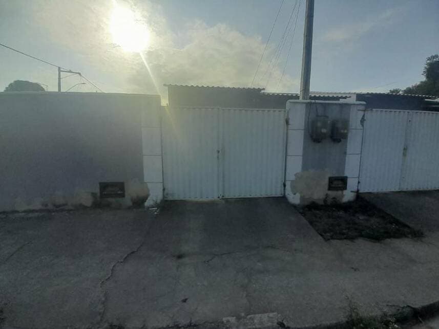 Foto 2 de 18: Casa em leilão em São Gonçalo - RJ — Casa à venda em leilão