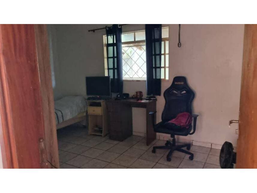 Foto 11 de 15: Casa em leilão em Iporá - GO — Casa à venda em leilão
