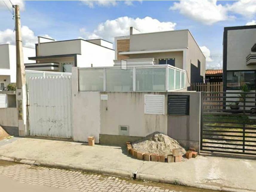 Casa em leilão em Tijucas - SC — Casa à venda em leilão