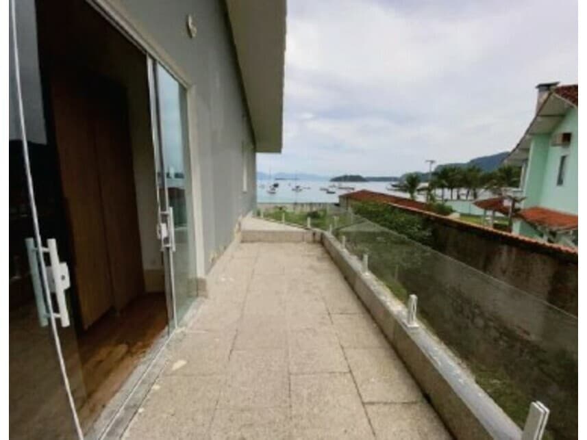 Foto 3 de 19: Casa em leilão em Angra Dos Reis - RJ — Casa à venda em leilão