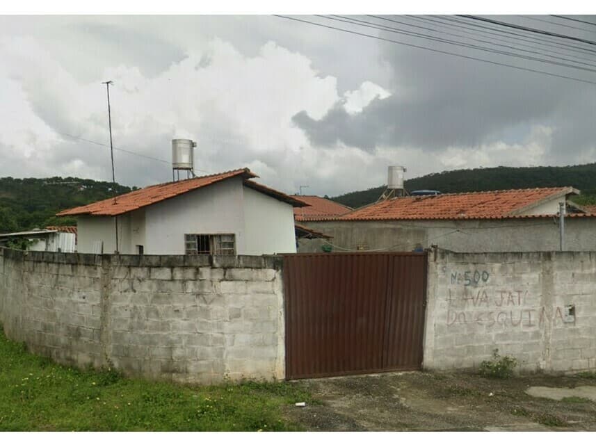 Casa em leilão em Betim - MG — Casa à venda em leilão