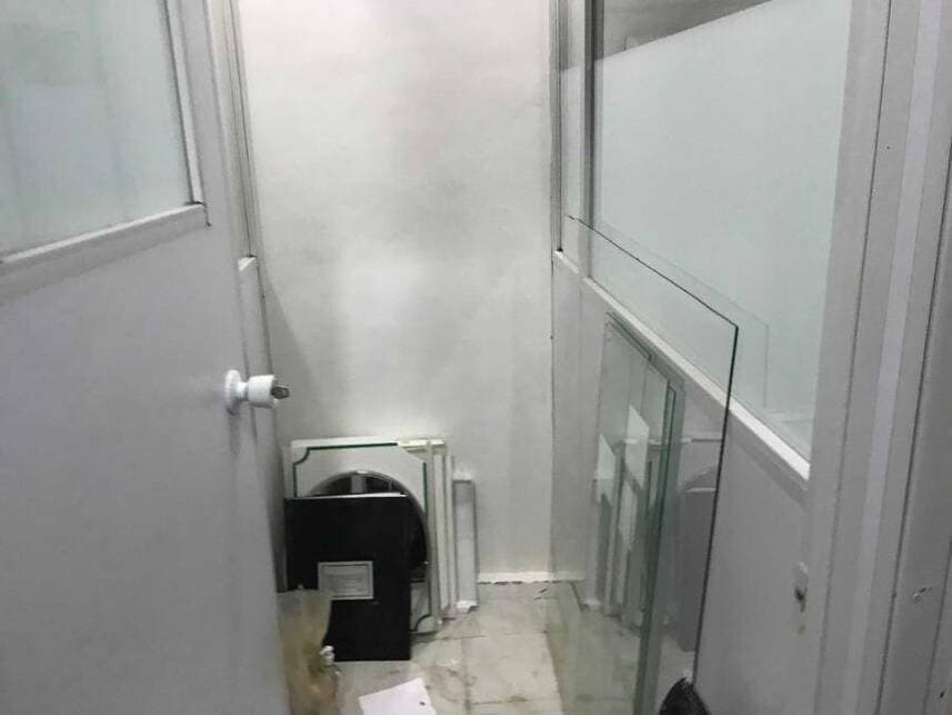 Foto 13 de 14: Comercial em leilão em Rio De Janeiro - RJ — Loja à venda em leilão