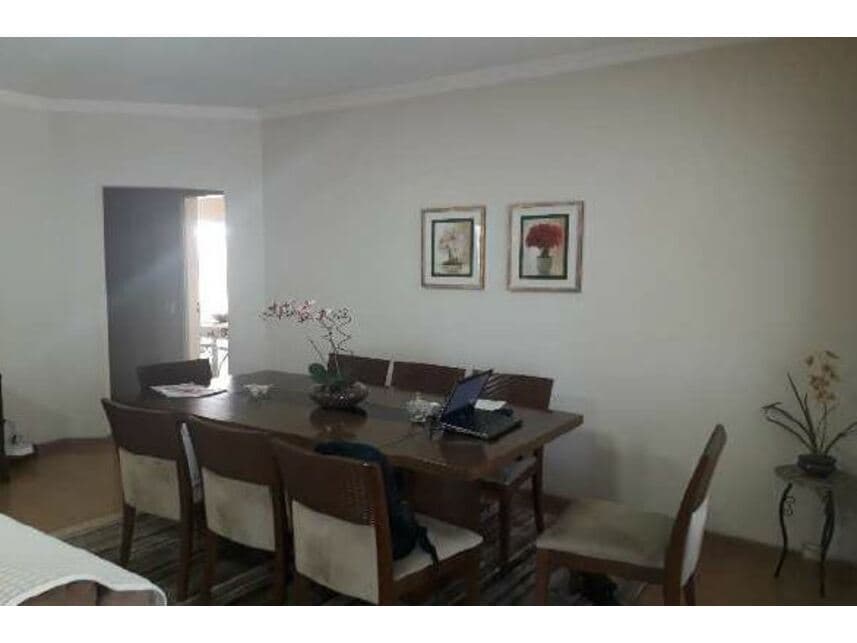 Foto 4 de 13: Casa em leilão em Valinhos - SP — Casa à venda em leilão