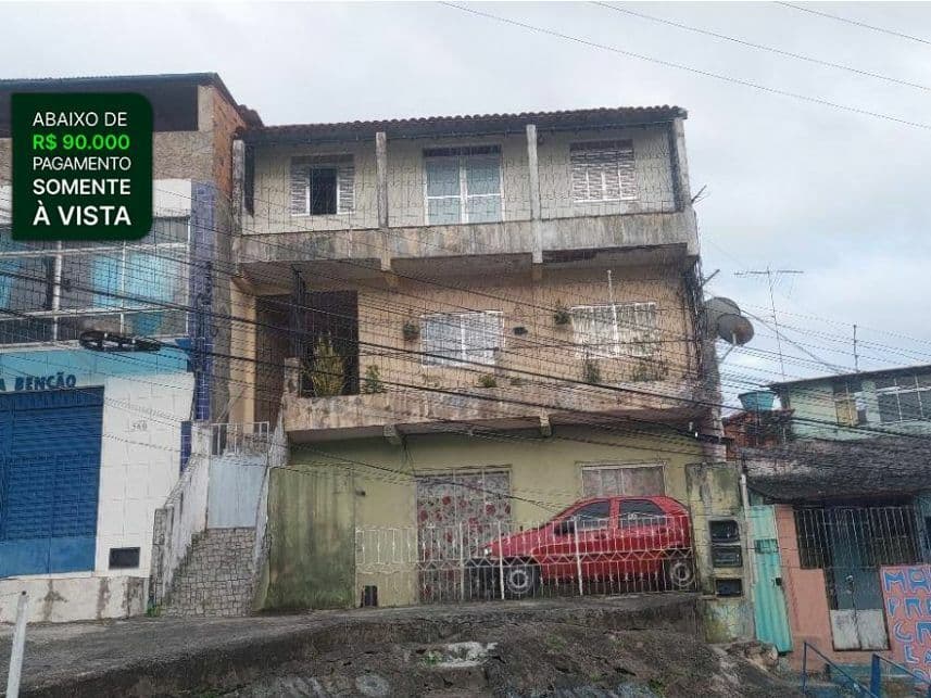 Casa em leilão em Salvador - BA — Casa à venda em leilão