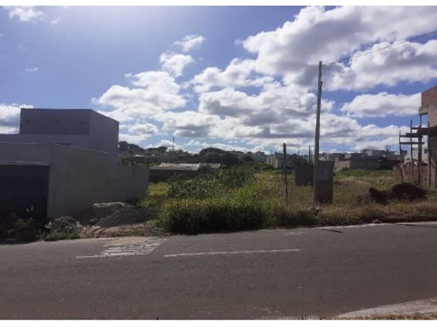 Terreno em leilão em Umuarama - PR — Terreno à venda em leilão