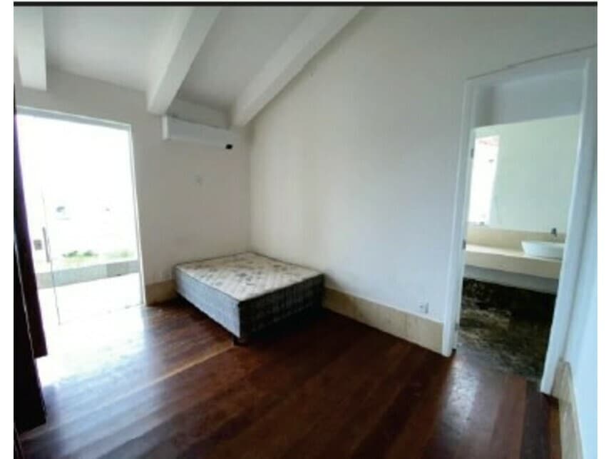 Foto 10 de 19: Casa em leilão em Angra Dos Reis - RJ — Casa à venda em leilão