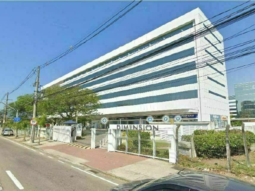 Comercial em leilão em Rio De Janeiro - RJ — Sala Comercial à venda em leilão