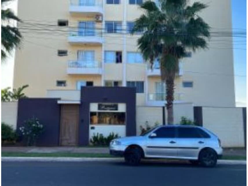 Apartamento em leilão em Pereira Barreto - SP — Apartamento à venda em leilão