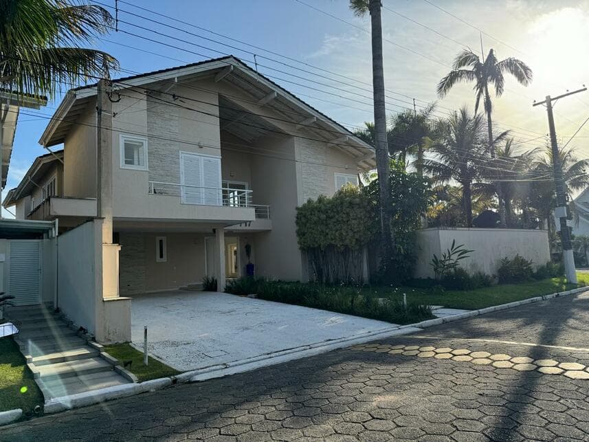 Foto 2 de 14: Casa em leilão em Guarujá - SP — Casa à venda em leilão