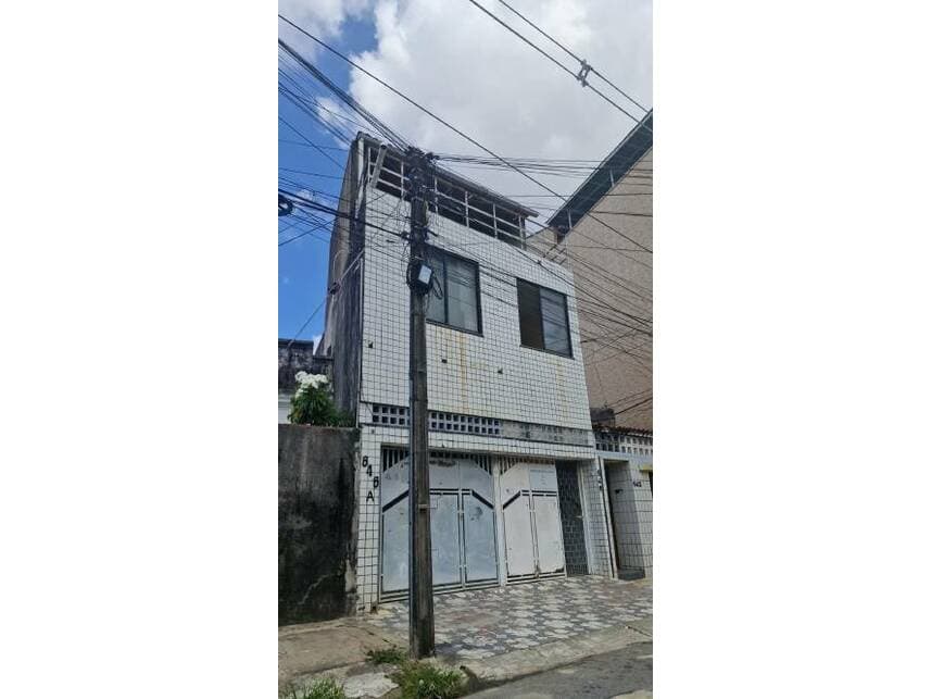 Foto 1 de 30: Casa em leilão em Fortaleza - CE — Casa à venda em leilão