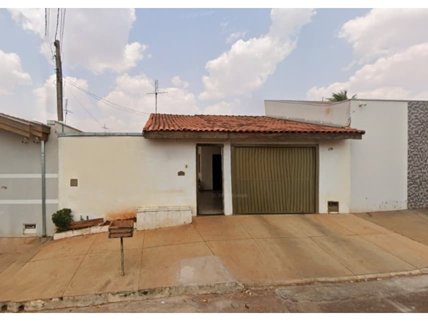 Foto 1 de 9: Casa em leilão em Jaú - SP — Casa à venda em leilão