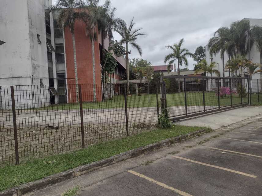 Foto 5 de 13: Terreno em leilão em Mogi Das Cruzes - SP — Terreno c/benfeitorias à venda em leilão