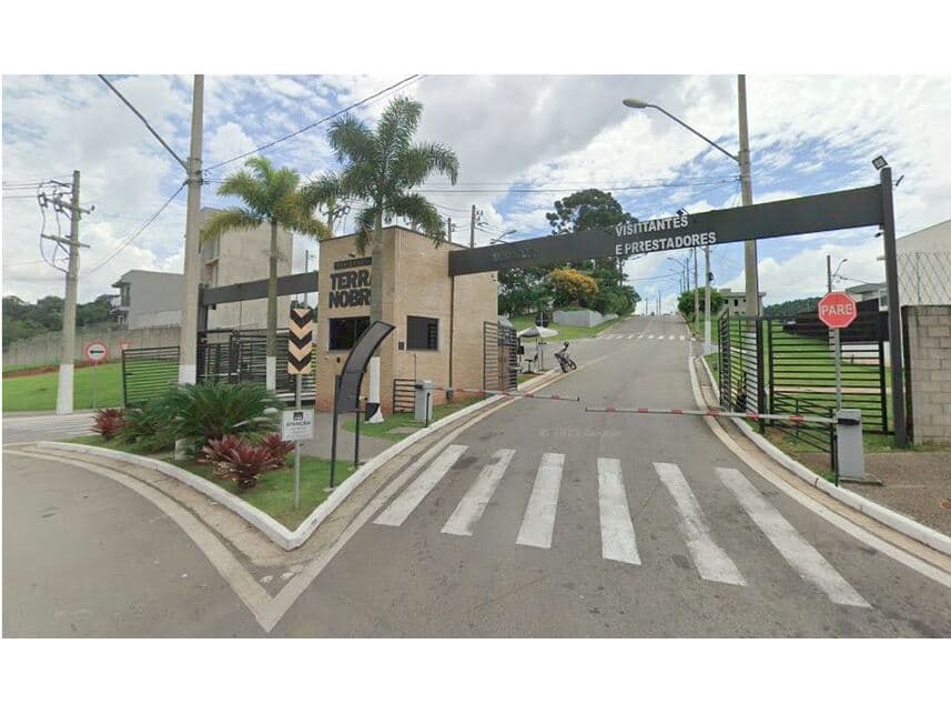 Foto 1 de 2: Terreno em leilão em Cotia - SP — Terreno à venda em leilão