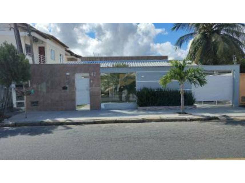 Foto 2 de 16: Casa em leilão em Campos Dos Goytacazes - RJ — Casa à venda em leilão