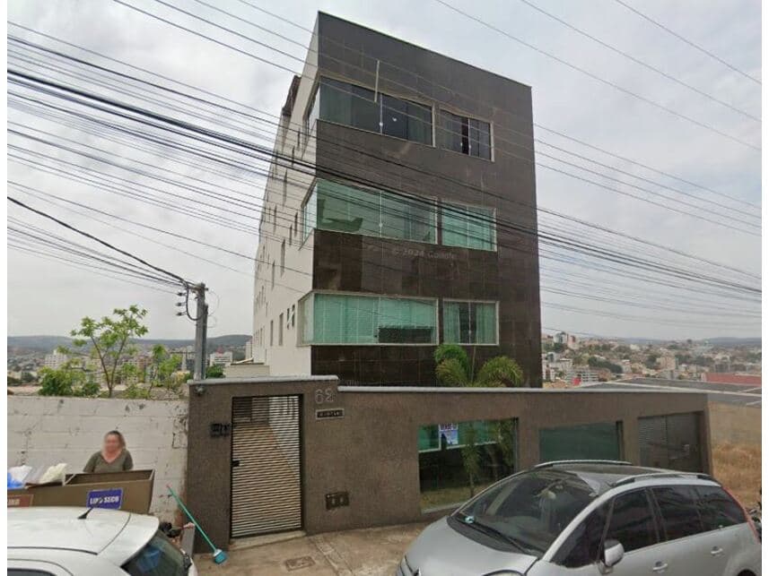 Apartamento em leilão em Itaúna - MG — Apartamento à venda em leilão