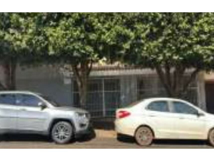 Casa em leilão em Sertãozinho - SP — Casa à venda em leilão