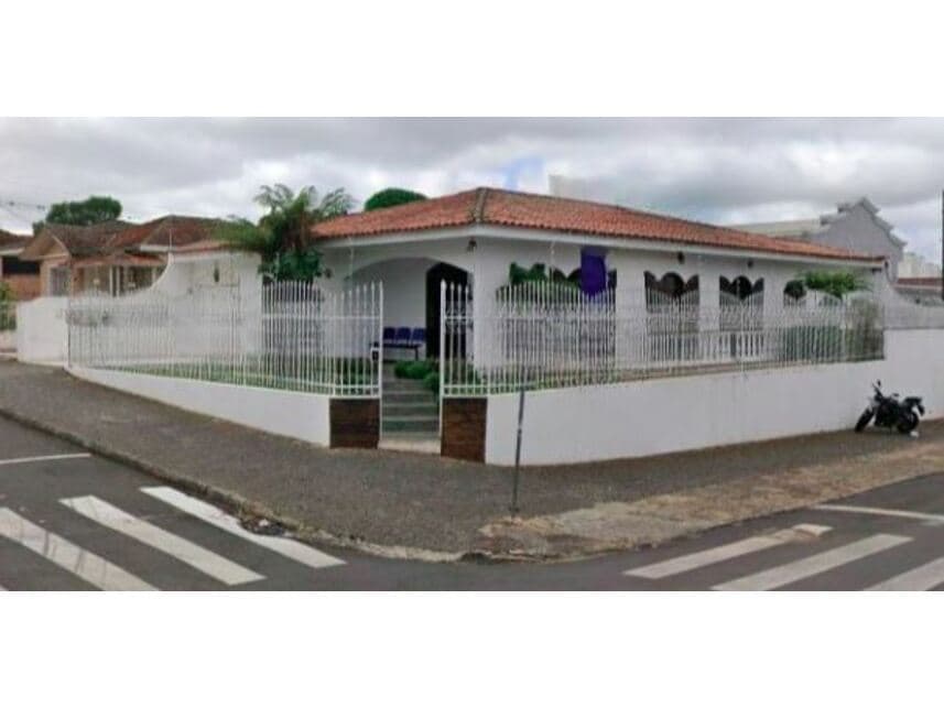 Casa em leilão em Ponta Grossa - PR — Casa à venda em leilão