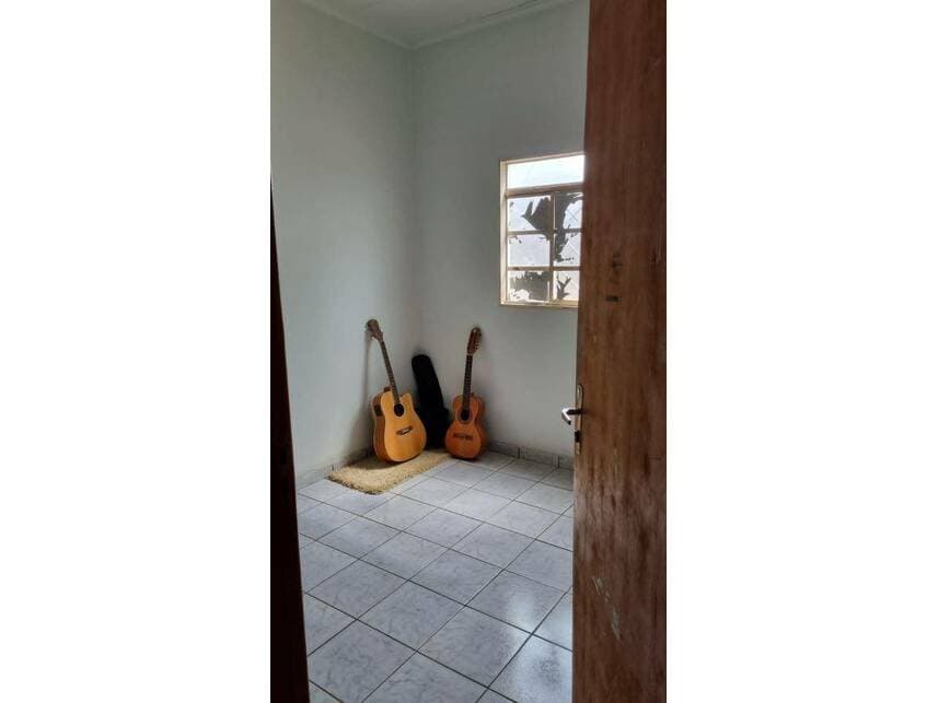 Foto 12 de 15: Casa em leilão em Iporá - GO — Casa à venda em leilão