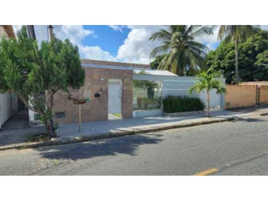 Foto 3 de 16: Casa em leilão em Campos Dos Goytacazes - RJ — Casa à venda em leilão