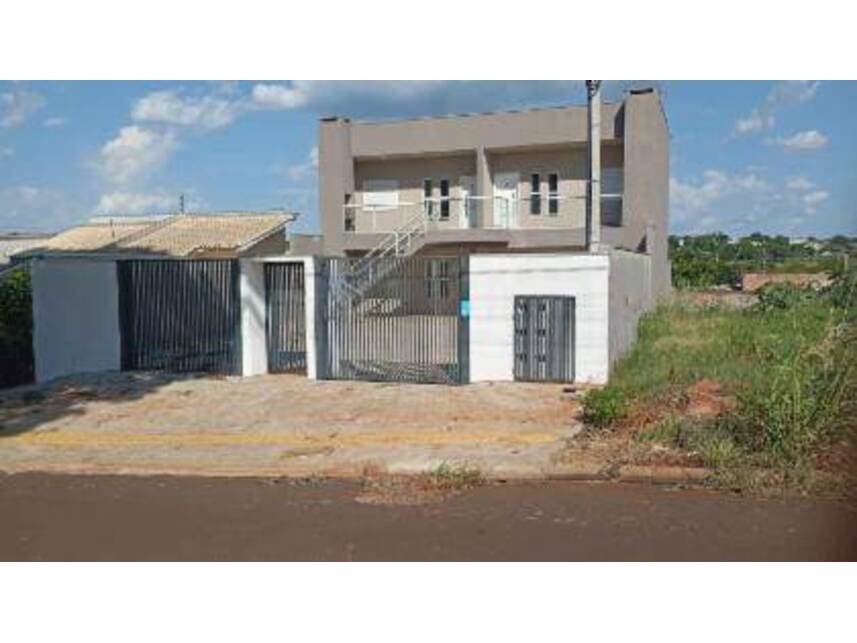 Foto 2 de 3: Casa em leilão em Foz Do Iguaçu - PR — Casa à venda em leilão