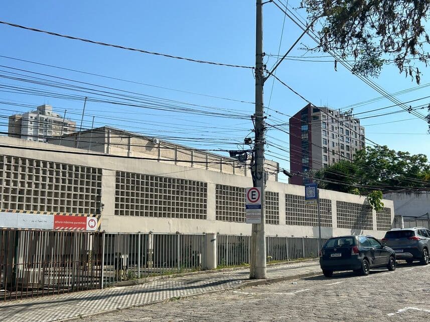 Foto 3 de 4: Comercial em leilão em São José Dos Campos - SP — Prédio Industrial c/ Benfeitorias à venda em leilão