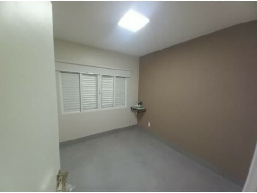 Foto 7 de 10: Comercial em leilão em Uberaba - MG — Residencial / Comercial à venda em leilão