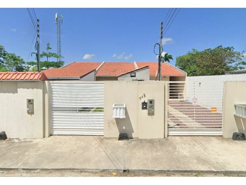 Casa em leilão em Manaus - AM — Casa à venda em leilão