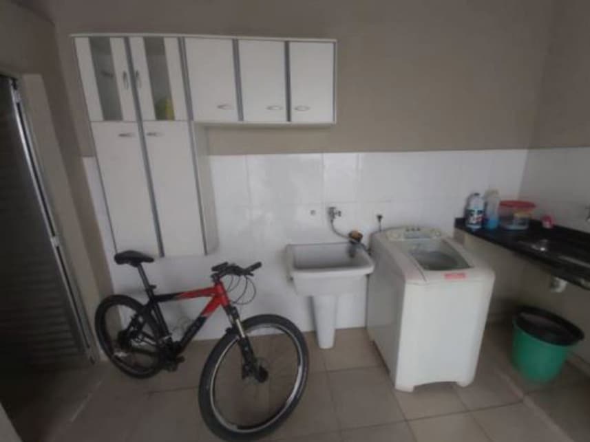 Foto 6 de 16: Casa em leilão em Mogi Das Cruzes - SP — Casa à venda em leilão