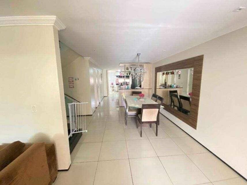 Foto 14 de 41: Casa em leilão em Fortaleza - CE — Casa à venda em leilão