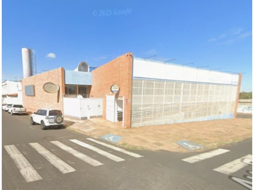 Foto 1 de 17: Comercial em leilão em Uberlândia - MG — Imóvel Comercial à venda em leilão