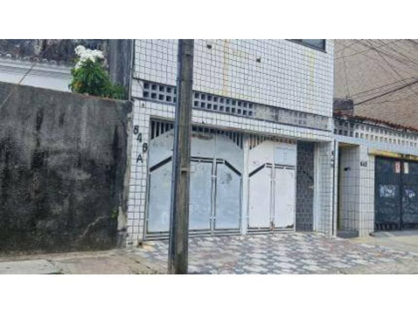 Foto 2 de 30: Casa em leilão em Fortaleza - CE — Casa à venda em leilão
