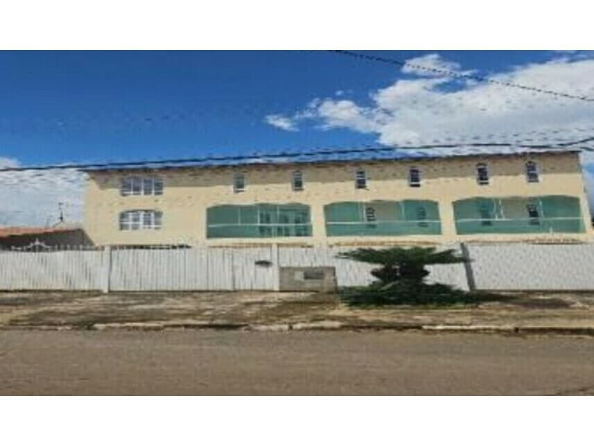Casa em leilão em Brasília - DF — Casa à venda em leilão