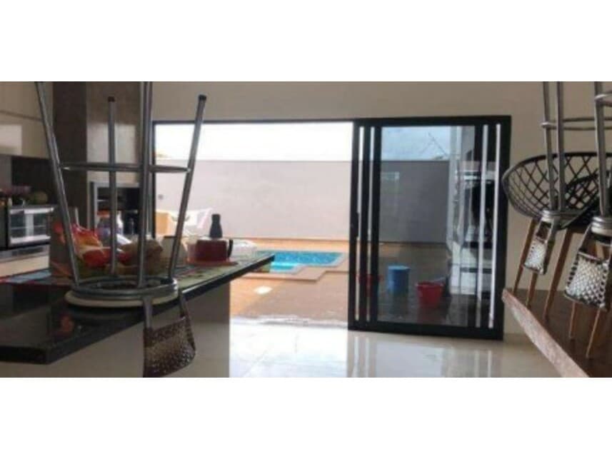 Foto 4 de 18: Casa em leilão em Ariquemes - RO — Casa à venda em leilão
