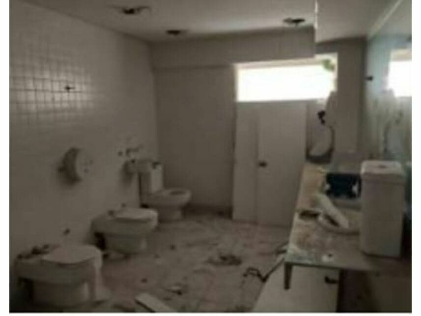 Foto 5 de 13: Comercial em leilão em São José Dos Campos - SP — Prédio Industrial c/ Benfeitorias à venda em leilão