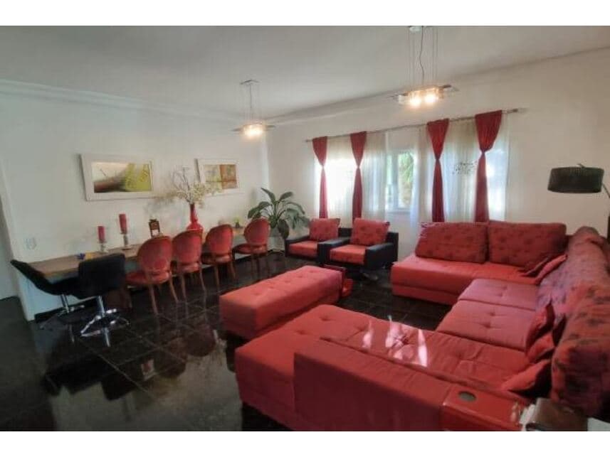 Foto 7 de 22: Casa em leilão em Curitiba - PR — Casa à venda em leilão