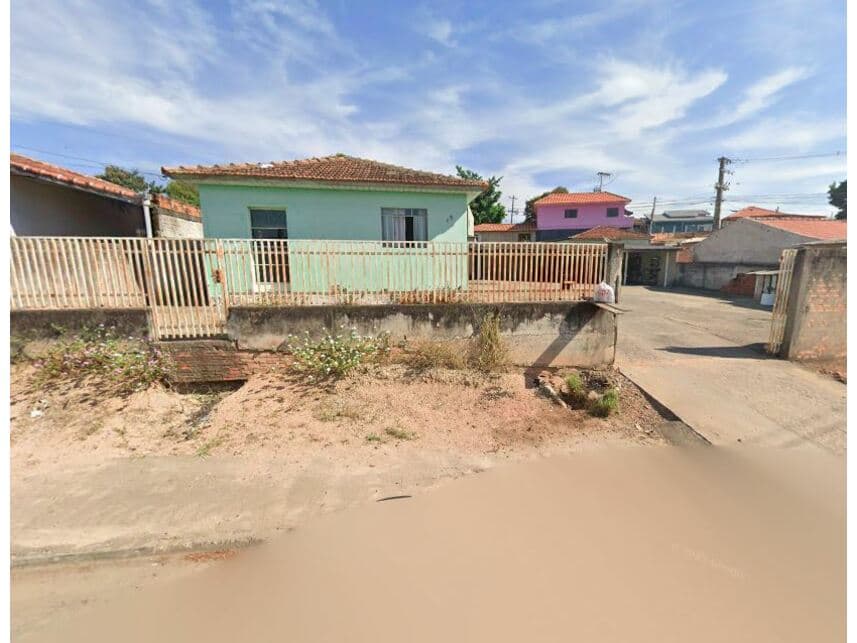 Casa em leilão em Figueira - PR — Casa à venda em leilão