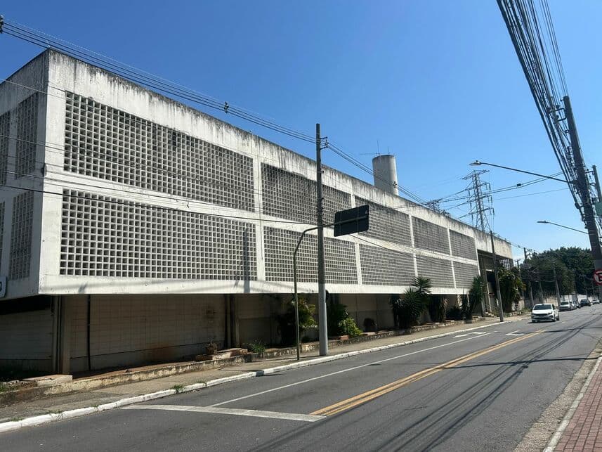 Foto 3 de 5: Comercial em leilão em São José Dos Campos - SP — Prédio Industrial c/ Benfeitorias à venda em leilão
