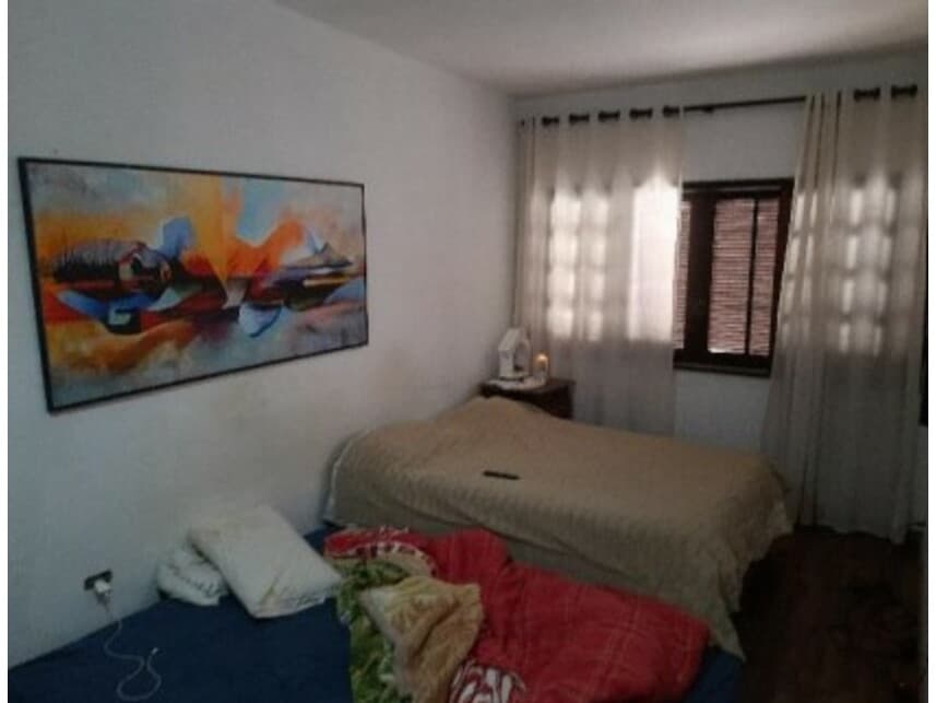 Foto 6 de 11: Casa em leilão em Curitiba - PR — Casa à venda em leilão