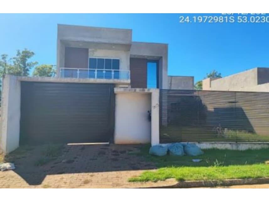 Casa em leilão em Goioerê - PR — Casa à venda em leilão