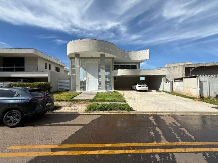 Foto 1 de 17: Casa em leilão em Goiânia - GO — Casa à venda em leilão
