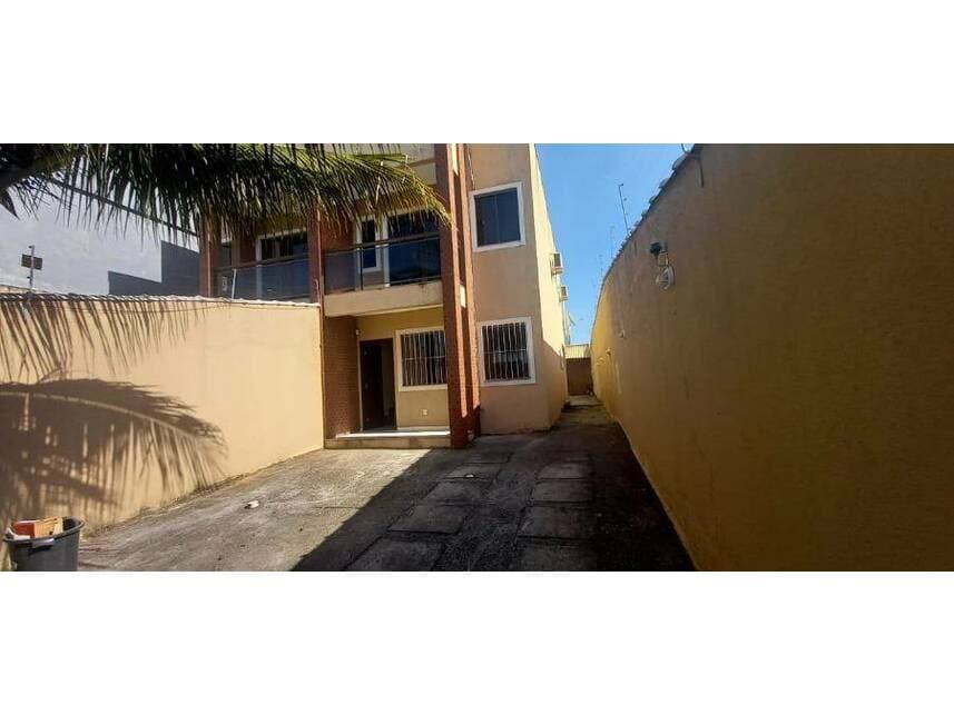Foto 8 de 16: Casa em leilão em Rio Das Ostras - RJ — Casa à venda em leilão