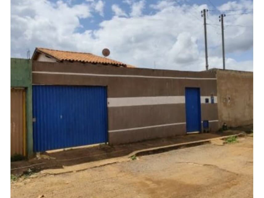 Casa em leilão em Padre Bernardo - GO — Casa à venda em leilão