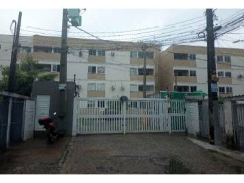 Apartamento em leilão em Olinda - PE — Apartamento à venda em leilão