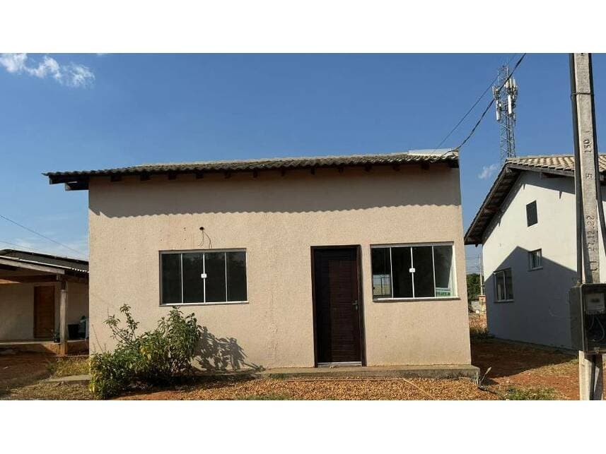Foto 1 de 7: Casa em leilão em Sinop - MT — Casa à venda em leilão