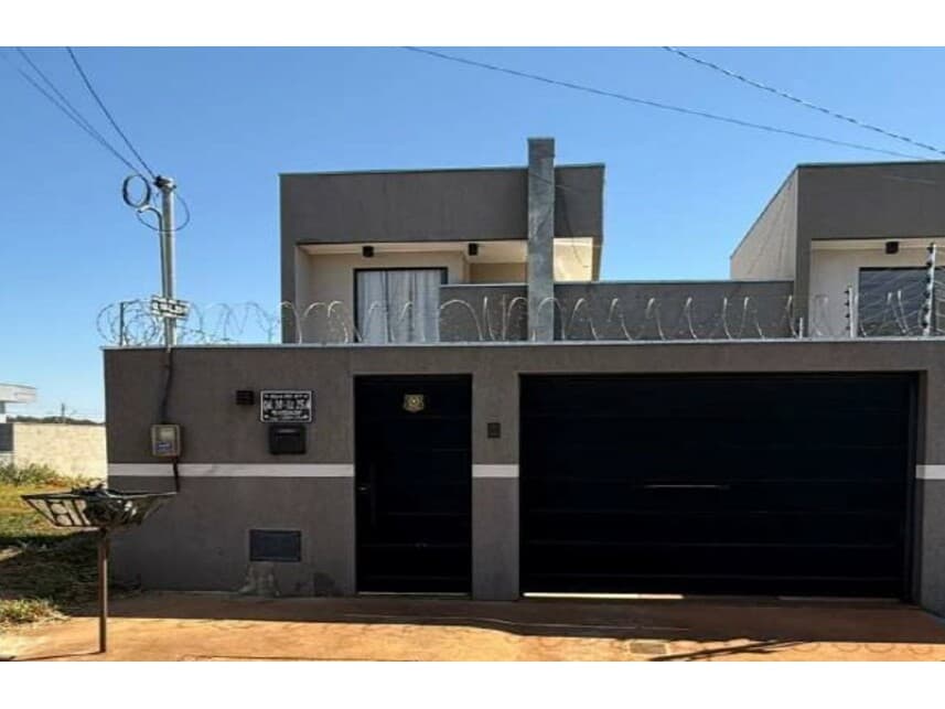 Casa em leilão em Anápolis - GO — Casa à venda em leilão