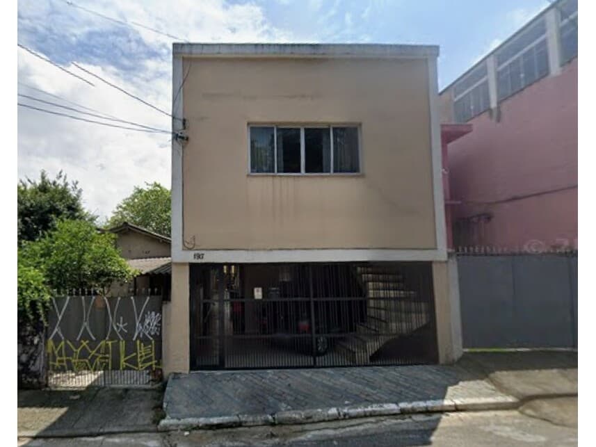 Foto 1 de 10: Casa em leilão em São Paulo - SP — Casas à venda em leilão